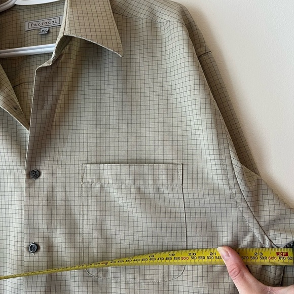 Lightweight soft dress shirt button up plaid size large office casual work - Picture 8 of 8